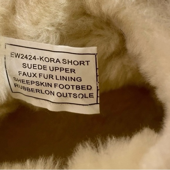 Lamo Tan Ankle Boots with Plush Lining - Picture 5 of 12